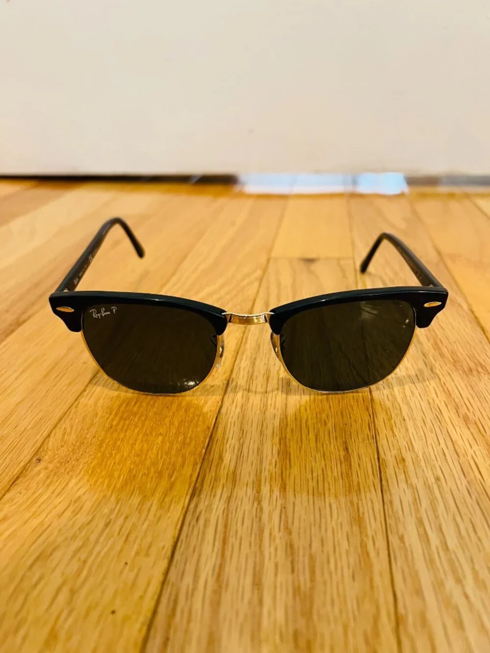 Authentic Ray-Ban Clubmaster Classic sunglasses